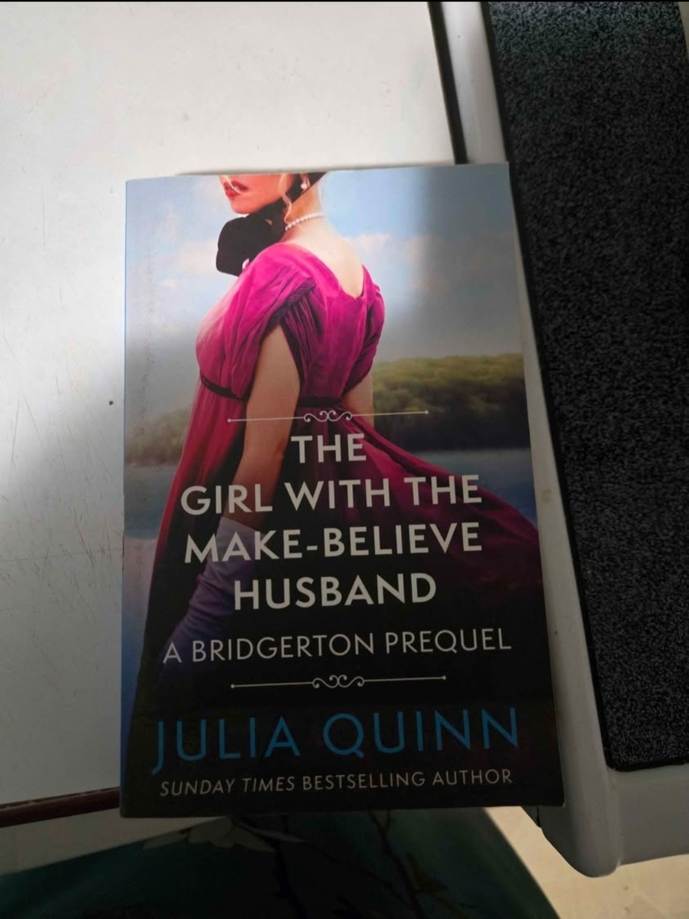 Bridgerton Paperback Book Set - Multi-Color Collection 16 Books In All. - Picture 7 of 12